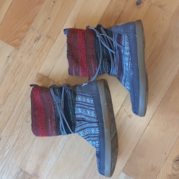 Toms Shoes Toms Nepal Boots In Grey Poshmark
